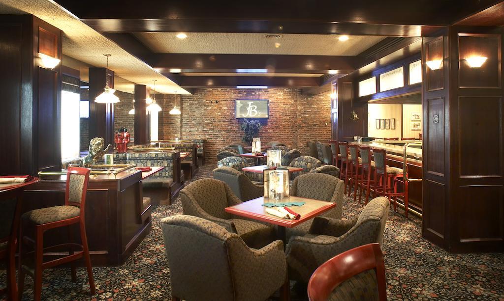 Black Knight Inn Red Deer Restaurang bild
